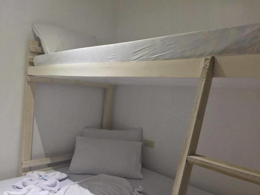 Alexzus Backpackers Travel Lodge El Nido Exterior photo