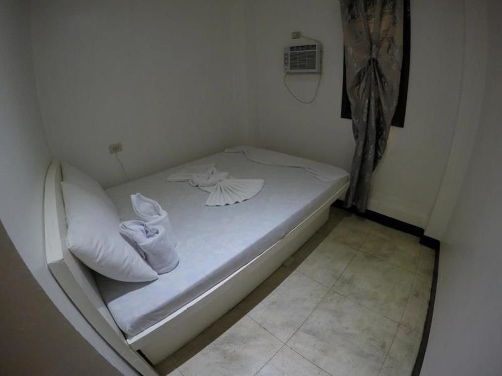 Alexzus Backpackers Travel Lodge El Nido Exterior photo